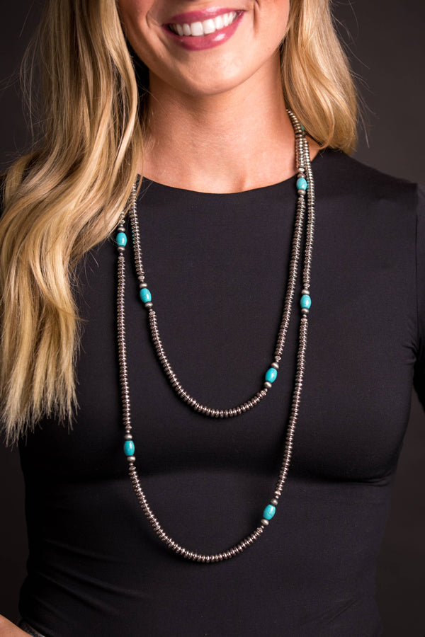 Silver Disc Bead Necklace w/Green Turquoise Beaded Accent