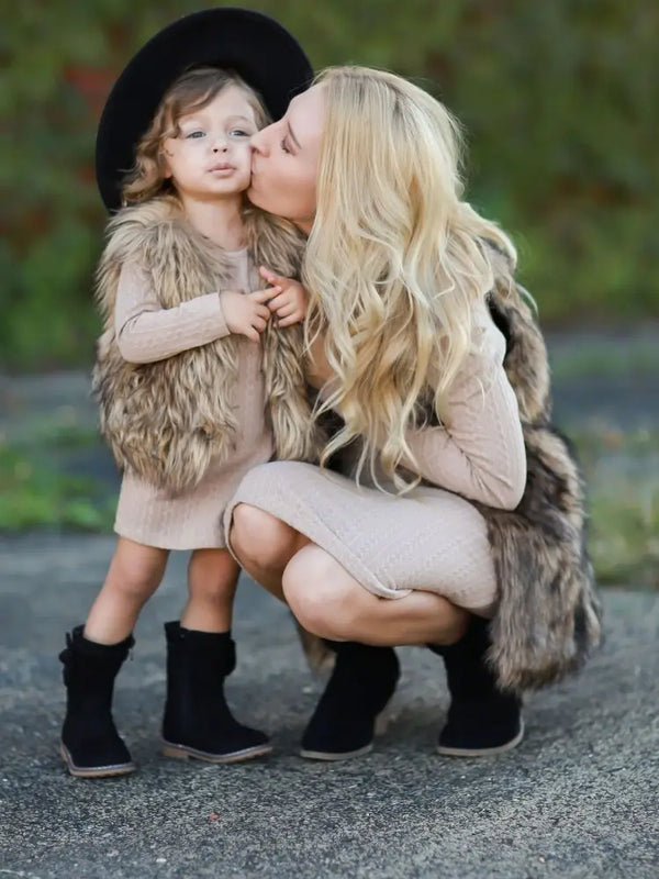 Mommy and Me Aniston Cable Kint Dress- Tan
