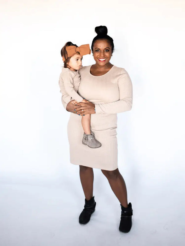 Mommy and Me Aniston Cable Kint Dress- Tan