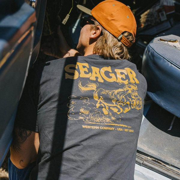Seager Horse Fried Tee - Broken horn