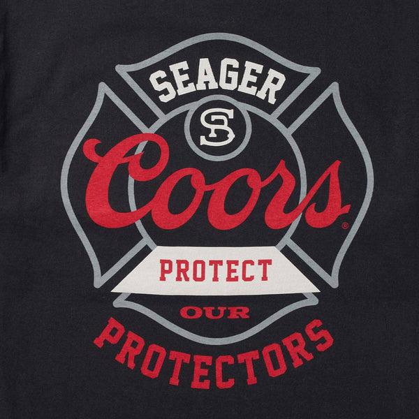 Seager x Coors Banquet Protectors Badge Tee Black - Broken horn