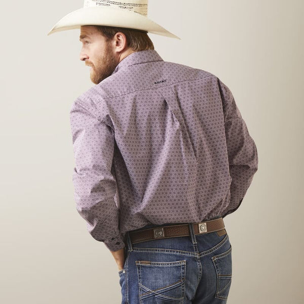 Ariat Men Demetri Fitted Shirt - Wine Club - Broken horn