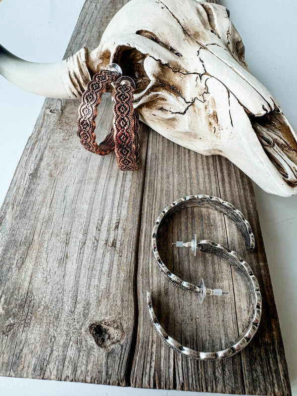 Western Texture Aztec Hoop Earrings - Broken horn