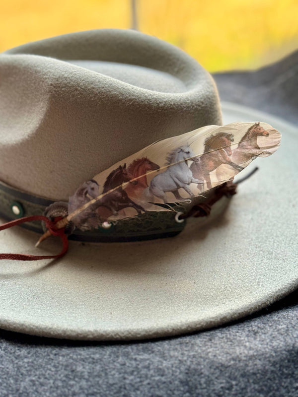 Wild Horses (Cream) Hat Feather - Broken horn