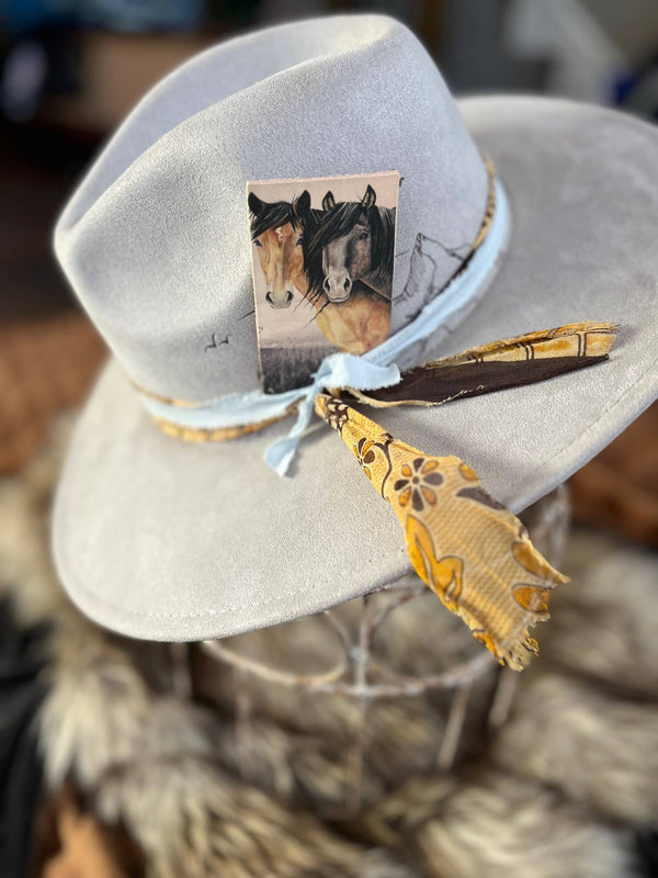 Leather Hat Card - Deuces Wild - Broken horn