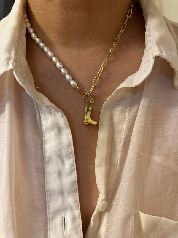 Pearls and Boots Necklace - Broken horn