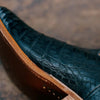 Hyer Big Bow - Black Honey - Broken horn