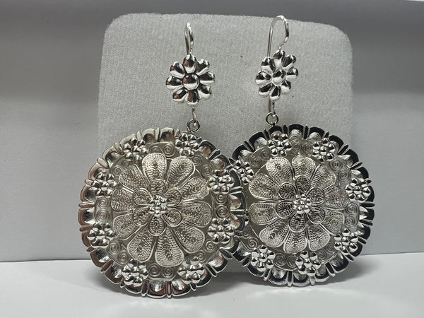 Jerezana Flor Especial Hanging Earrings - Broken horn