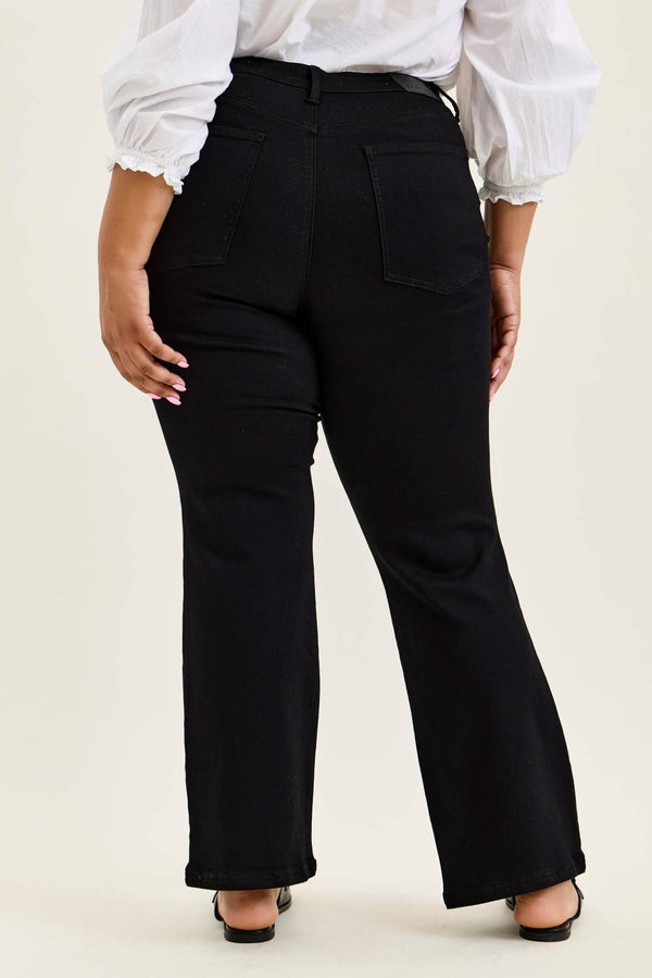 T.C. Bootcut Jean - Plus High Waisted - Broken horn