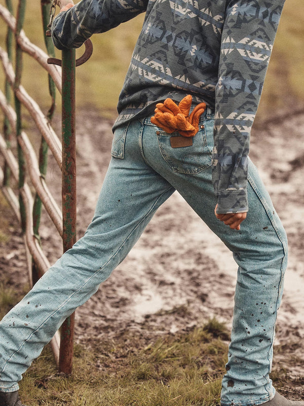 Wrangler Mens Cowboy Cut Jean Original Fit -Antique Wash - Broken horn