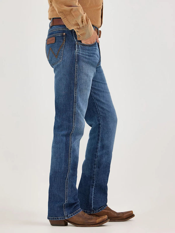 Wrangler Men's Retro Slim Fit Bootcut Jean - Broken horn