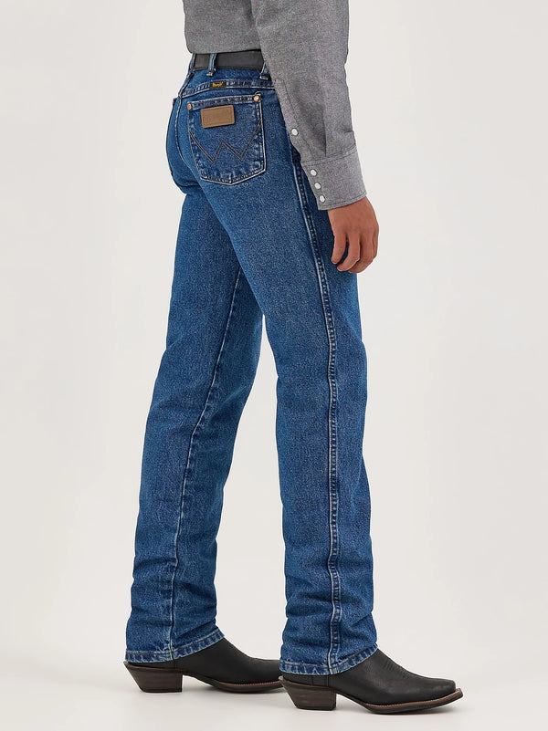 Men's Wrangler Cowboy Cut Slim Fit Jeans in stonewash denim, showcasing classic Western style and durable fabric.