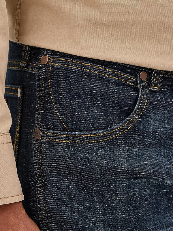 KONTOOR Wrangler men's Retro Slim Fit Bootcut jeans in Dax color, showcasing classic denim with a fitted and flared style.