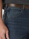 KONTOOR Wrangler men's retro slim fit straight-leg jeans in Portland style, denim fabric with classic stitching details.