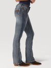 Women's Wrangler Retro Sadie low rise jeans in DW Wash with classic five-pocket design and medium fade.