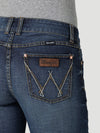 KONTOOR Wrangler Women Retro Mae Jean in MS Wash, stylish high-waisted denim jeans with classic retro fit and light blue wash.