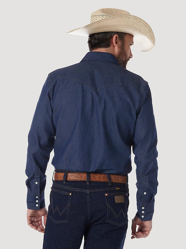 KONTOOR Wrangler Snap Work Shirt in classic denim, long-sleeve design with snap closures, suitable for workwear and casual wear.