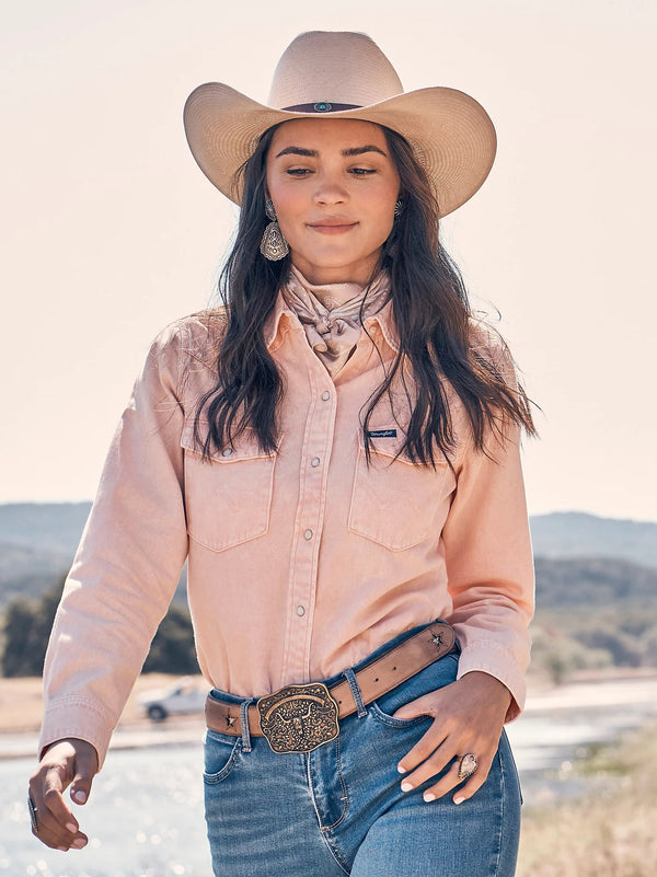 Wrangler Women's Colorwash Slim Western Snap - Broken horn