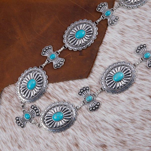 Rustic Couture Etched Silver Oval Stone Centered Concho Link Chain Belt - Broken horn