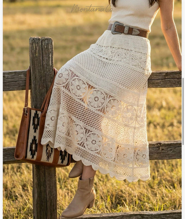Ladies Skirt - Broken horn