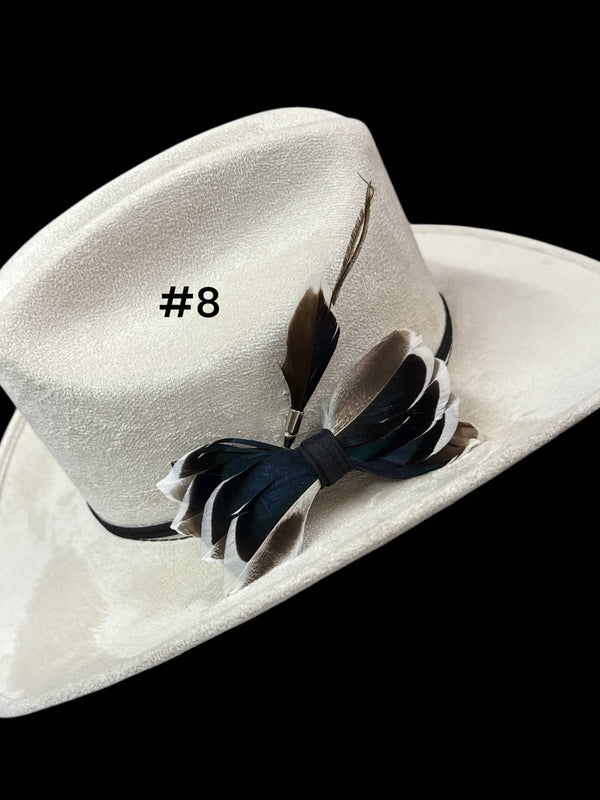 Feather Bow plus Small feather - Broken horn