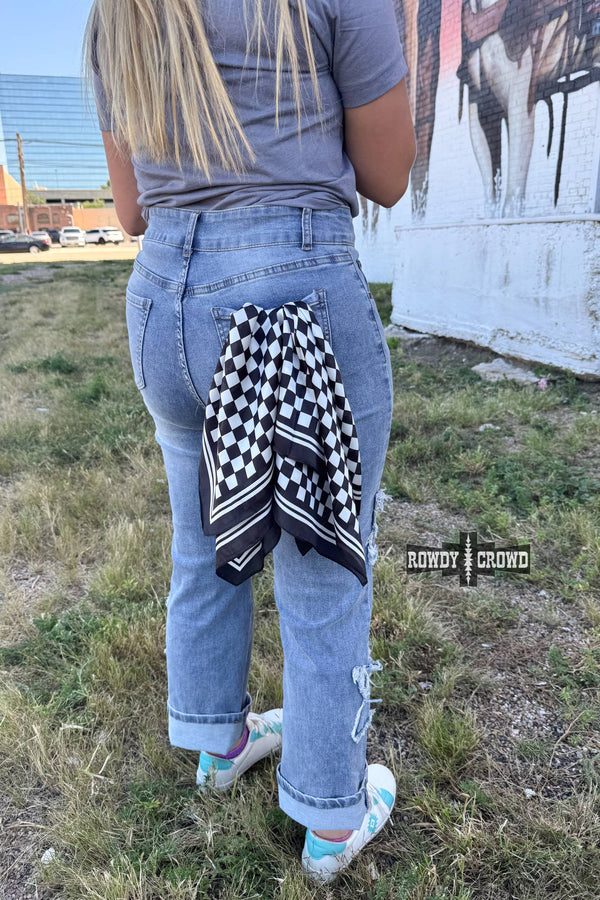 Small Checkered Out Wild Rag - Broken horn
