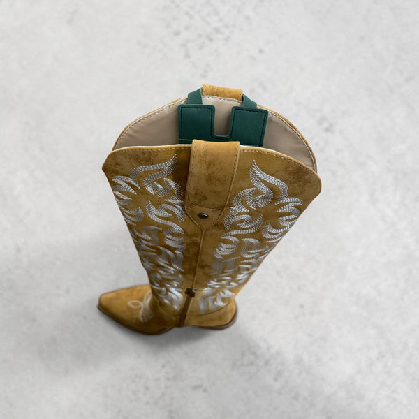 Boot Wallet - Broken horn