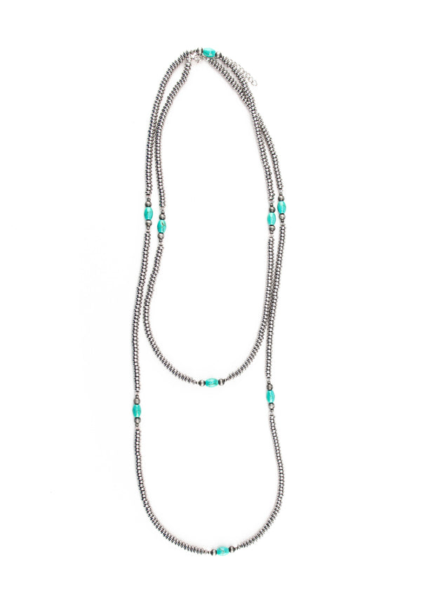 Silver Disc Bead Necklace w/Green Turquoise Beaded Accent - Broken horn
