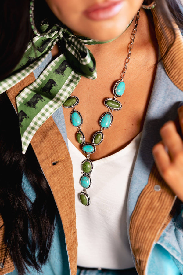 Turquoise and Green Lariat Style Necklace - Broken horn