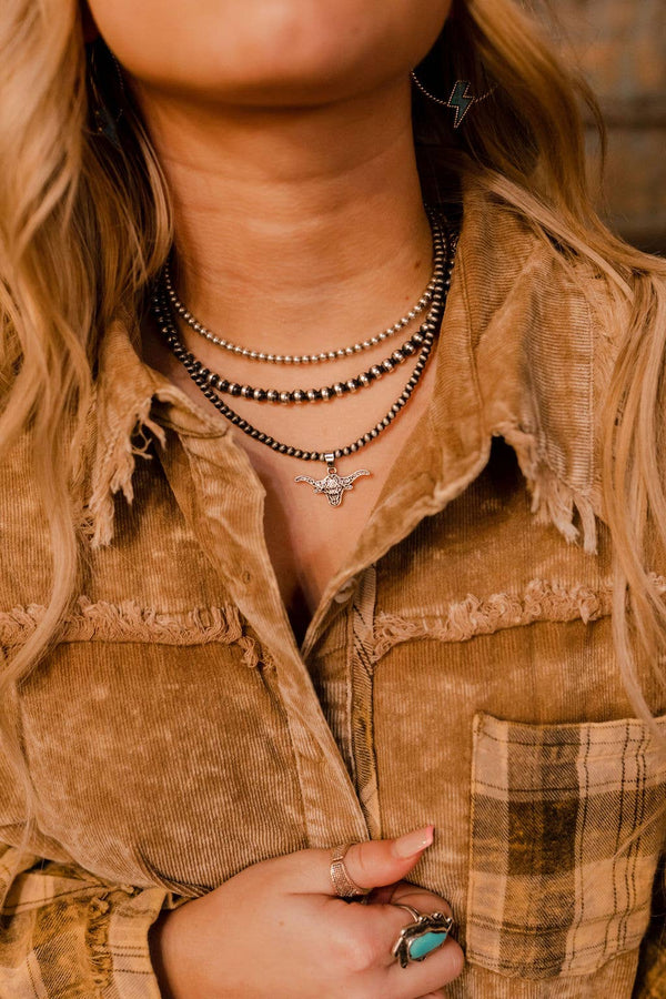 Longhorn Pearl Pendant Choker Necklace - Broken horn