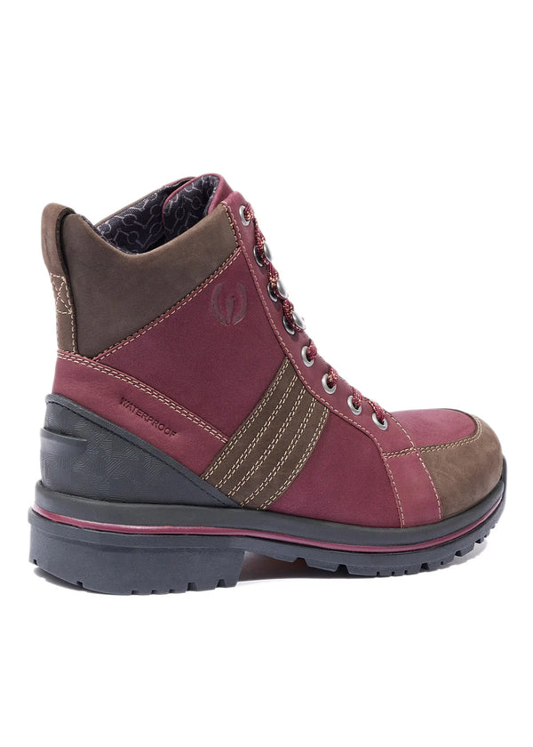 Trail Blazer Waterproof Lace Up Barn Boot - Broken horn