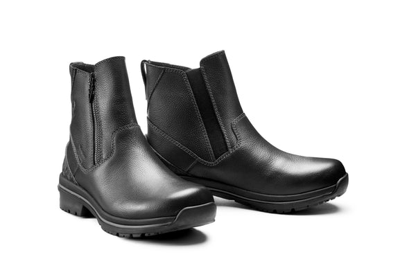 Woodstock Waterproof Barn Boot - Black - Broken horn