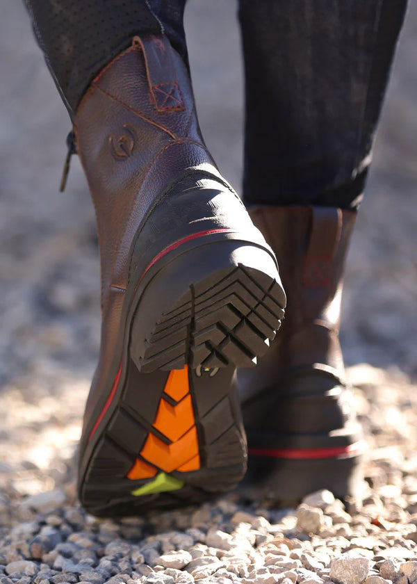 Woodstock Waterproof Barn Boot - Walnut - Broken horn