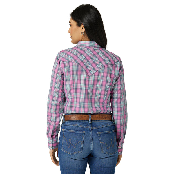 Wrangler Womens Long Sleeve Plaod Poplin Western Snap - Pink/Blue - Broken horn