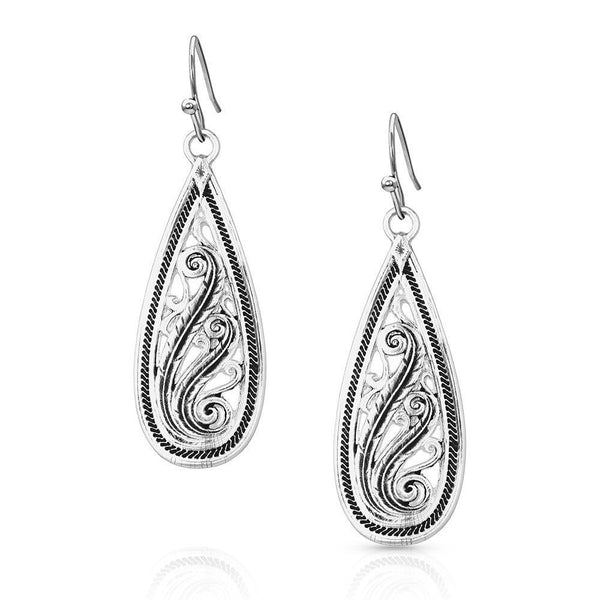 Dancing Filigree Earrings - Broken horn