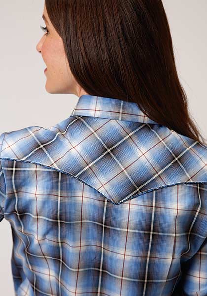 Women’s Roper Amarillo Plaid Snap Long Sleeve Storm Blue Ombre shirt with button snaps and plaid pattern.